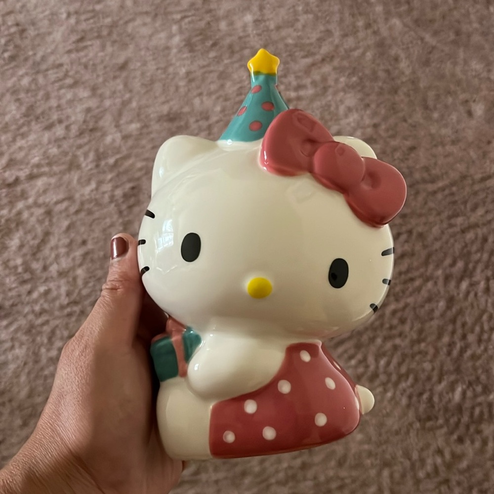 Hello kitty birthday ceramic for home decor